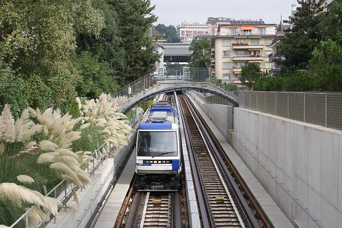 1200px-Metro_M2_Lausanne