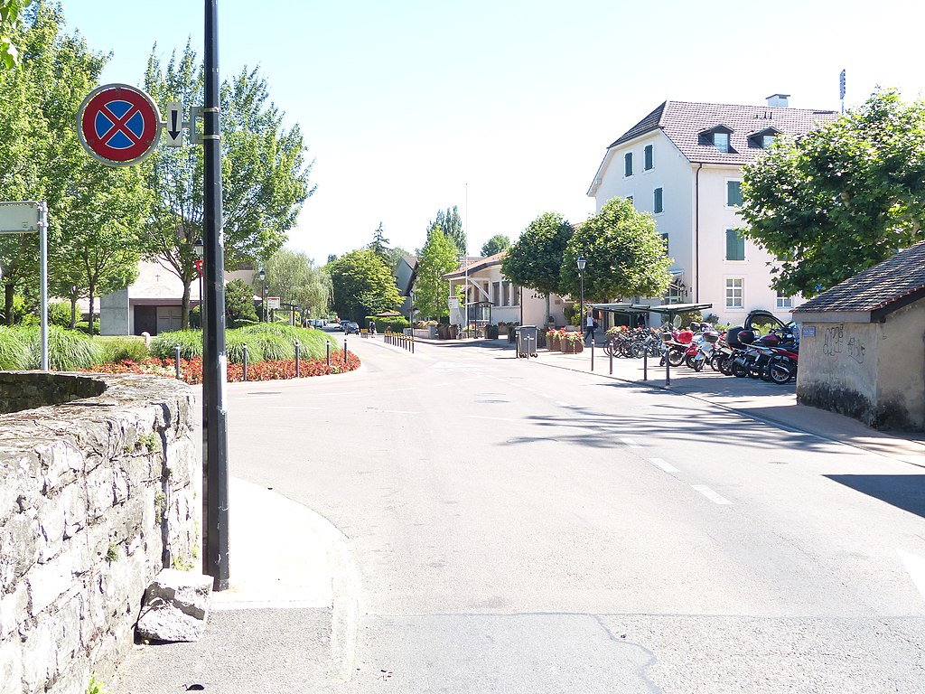 1024px-puplinge_panneaux_suisses_2.49_5.06