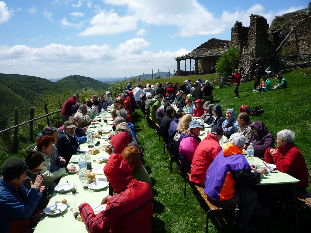 5481785146_38bcde6409_b_d