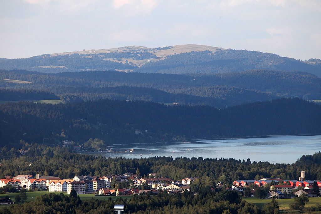 1024px-mont_d27or_et_sentier_-_img_39364